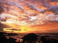 Stunning Hawaiian Sunset Over Rocky Shoreline KOSTENLOSES Stock-Photo-Bild, sonnenuntergang,  hawaii,  oahu