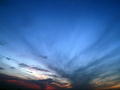 Gradient sunset sky with wispy clouds KOSTENLOSES Stock-Photo-Bild, sonnenuntergang, himmel, wolke