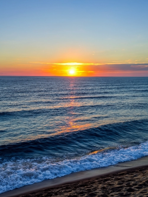 Sunset Over Ocean FREE Stock Photo, sunset,  ocean,  beach picture