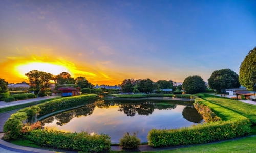 Ruhiger Sonnenuntergangsspaziergang KOSTENLOSES Stock-Photo-Bild, Sonnenuntergang,  Teich,  Reflexion